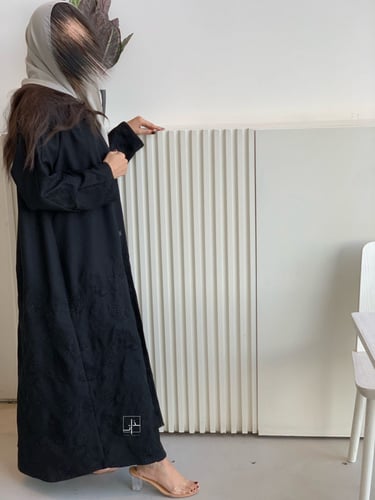 عبايه بتطريز بالأسفل والأكمام #257