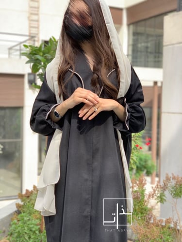 عباية مزينة ب لؤلؤ #218 black