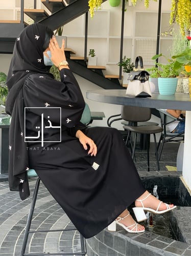 عباية مزينة بتطريز بأكمام واسعة #188
