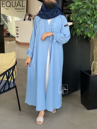 عبايه مميزة حريرية بكسرات #232