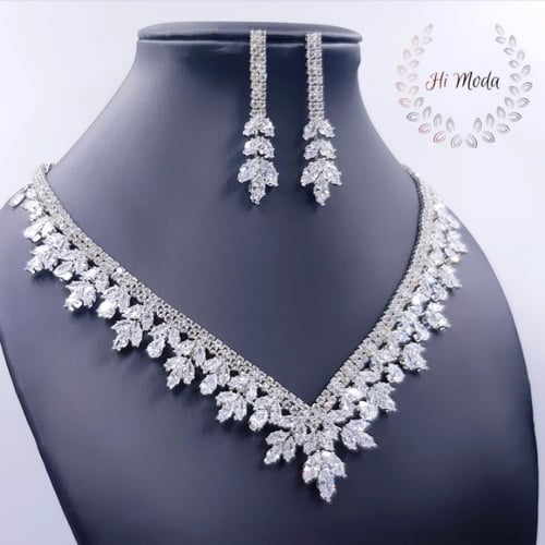 طقم زركون فضي مناسبات جميل