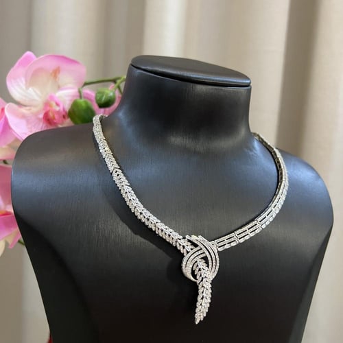 طقم زركون مناسبات فضي دقة ألماس