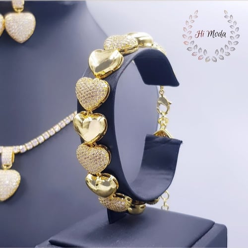 طقم زركون ذهبي دقة ألماس قلب لمعة رهيبة