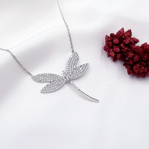 قلادة الفراشة من الفضة 925