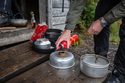 قارورة ترنجيا لحفظ الوقود ( لون أحمر )