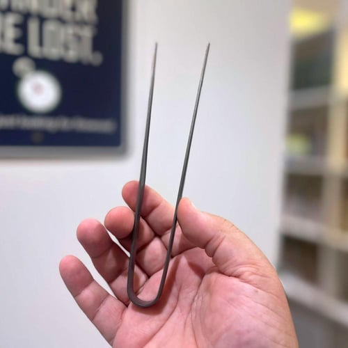 ملقاط الرحال - تيتانيوم