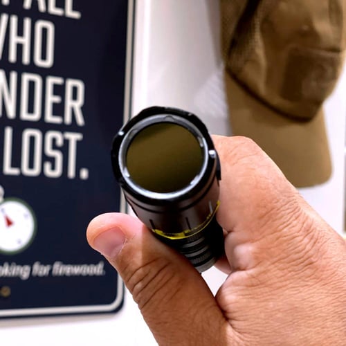 كشاف عقارب ثلاثي - USB