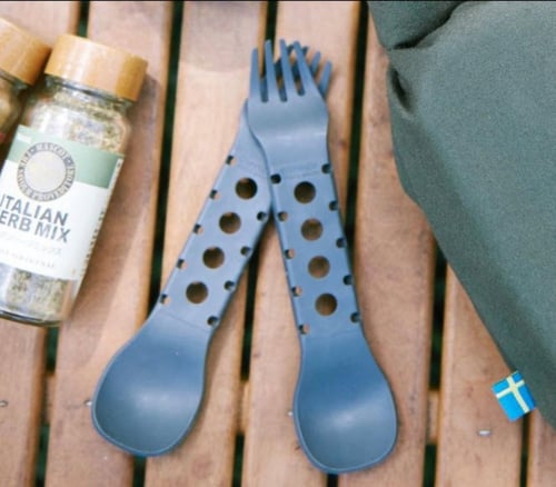 ملعقة وشوكة ترنجيا مدمجتان