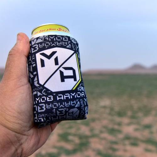 حافظة علب وأكواب موب آرمور ممغنطة