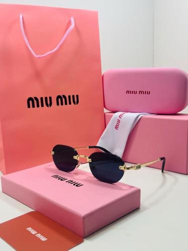 نظارة miu miu