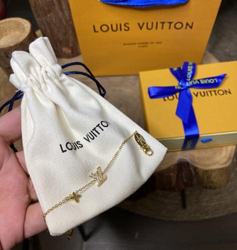 سوارة LV ناعمه