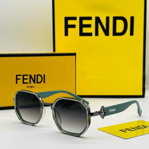 نظارة FENDI زيتي