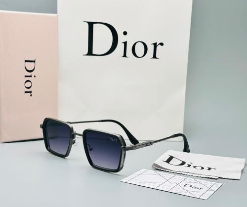 نظارة Dior اسود مُزرق