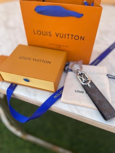 ميدالية LV
