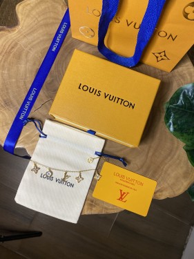 سوارة LV