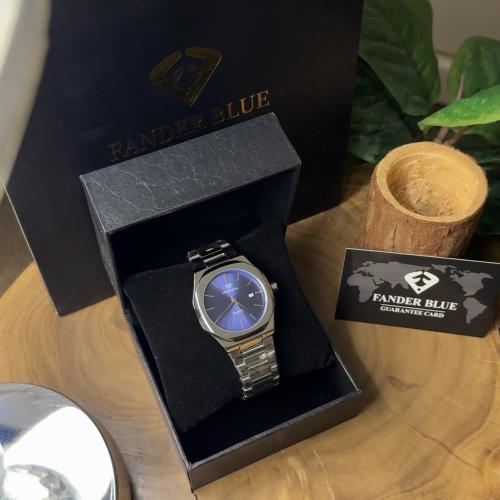 ساعة فندربلو فضي مينا كحلي