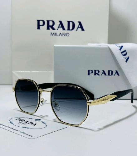 نظارة PRADA ذهبي