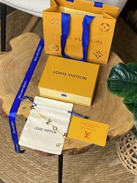 سوارة LV
