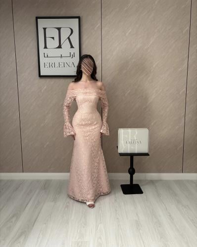 فستان كوين بينك