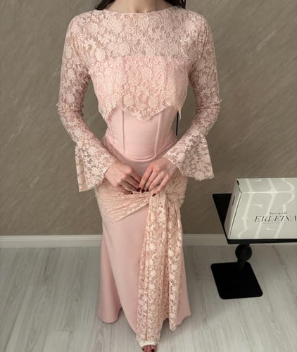 فستان منال بينك