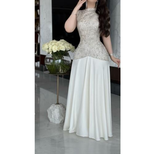 فستان فضه اوف وايت