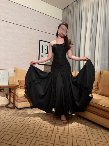 فستان هيفو اسود