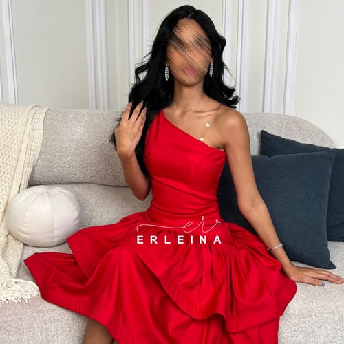 فستان مريم احمر