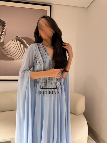 فستان تيماء سماوي