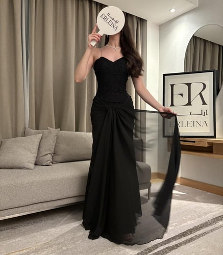 فستان بيسو اسود