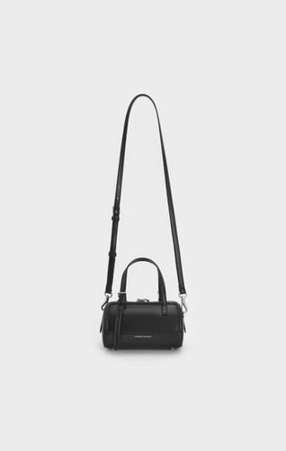 شنطة تشارلز اند كيث |