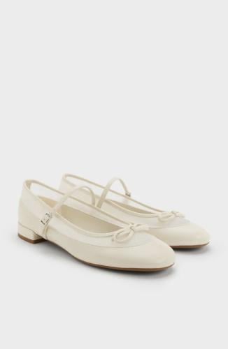 فلات تشارلز اند كيث |