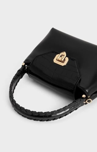 شنطة تشارلز اند كيث |