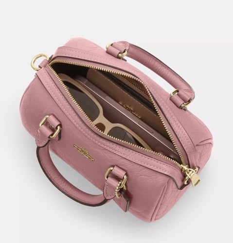 شنطة كوتش | Coach