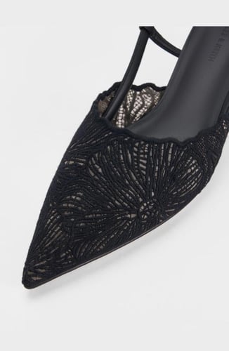 كعب تشارلز اند كيث |