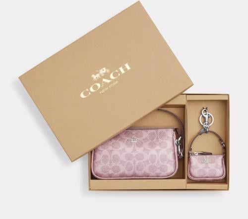 شنطة كوتش | coach