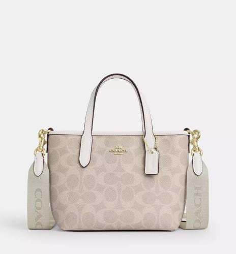 شنطة كوتش | Coach