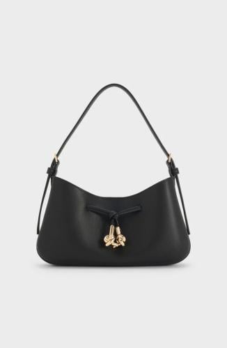 شنطة تشارلز اند كيث |