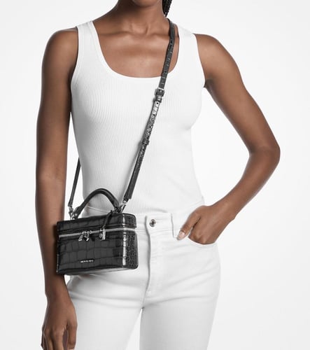 شنطة مايكل كورس |