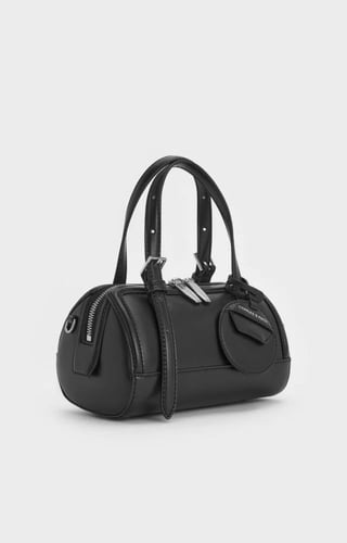 شنطة تشارلز اند كيث |