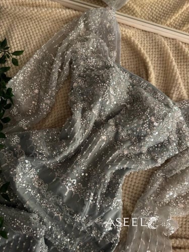 فستان سهرة مطرز ساتر