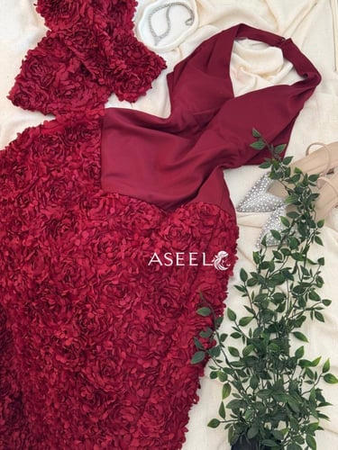 فستان عودي فخم مورد