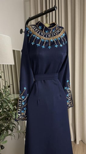 جلابيه كحلي مطرز