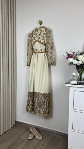 جلابية مطرزه هندي