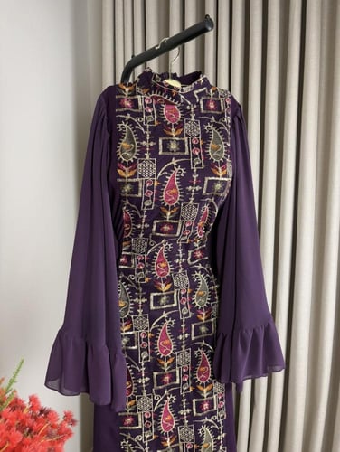 جلابية موف رمضاني مطرزه