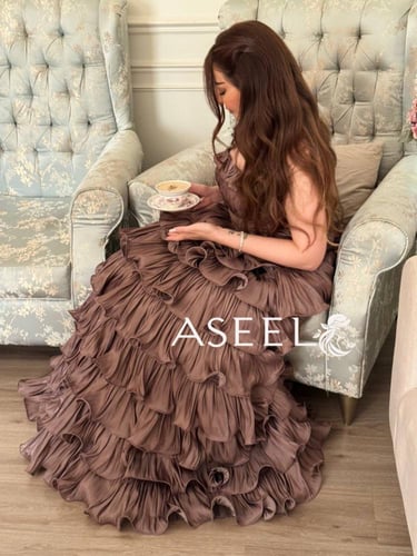 فستان سهرة فخم طبقات