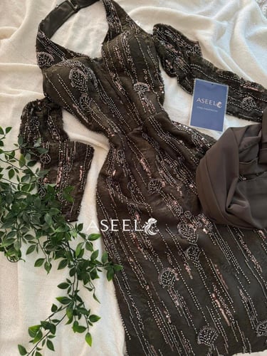 فستان سهرة زيتي دانتيل