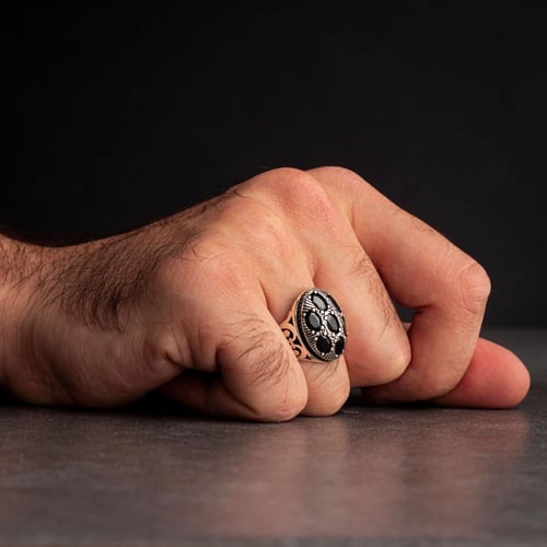 خاتم رجالي فضة استرليني مزين بأحجار زركون سوداء