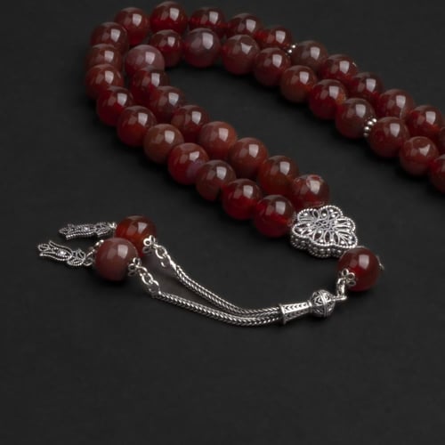 سبحة بحجر عقيق أحمر مع شكة فضة 10مل