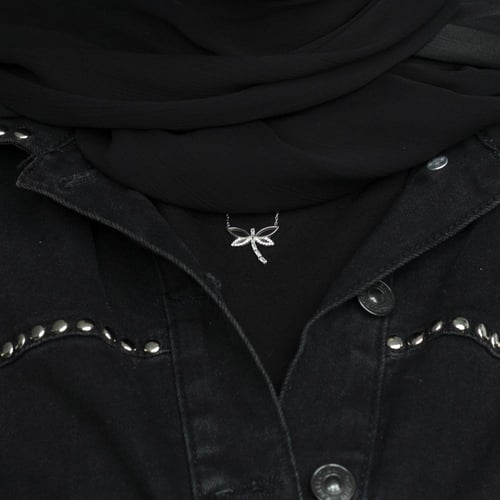 سلسال فضة عيار 925 بتصميم فريد مرصع بفصوص الزركون...