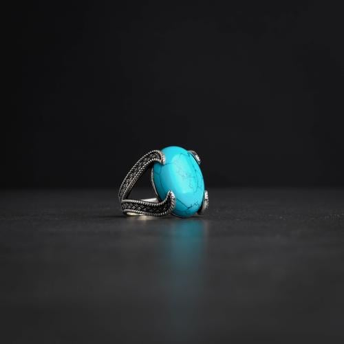 خاتم رجالي فضة بحجر الفيروز بتصميم أنيق